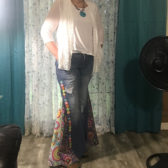 @Norma_allen has amazing pants!!!! - Picture 4 of 9